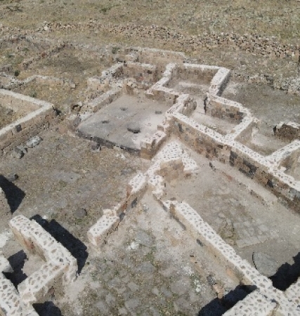 Ani Selçuklu Konutları ve Çarşısı