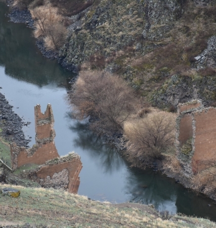 Ani Selçuklu (İpekyolu) Köprüsü