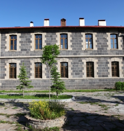 Gümrük Müdürlüğü Binası